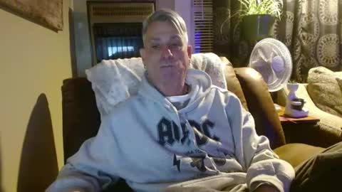 pirate334 online show from January 22, 2025, 11:53 pm