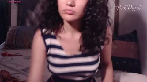 Snapshot of piscis_dreams chatting on August 3, 2026, 2:11 pm PiscisDreams online show from August 3, 2026, 2:11 pm