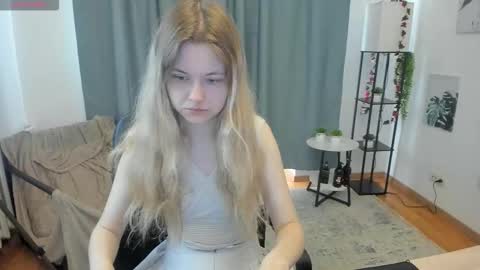 Olga online show from September 17, 2025, 6:04 am