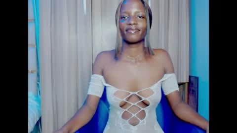 Ella online show from May 15, 2026, 7:04 am