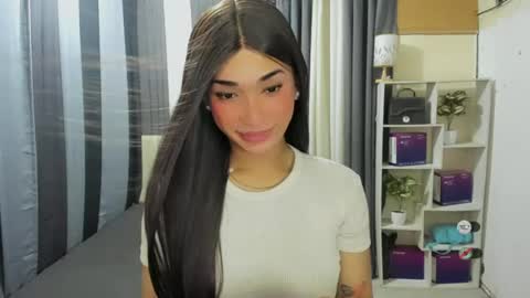 pixiedoll_ online show from June 28, 2026, 5:57 am