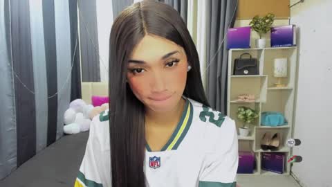 pixiedoll_ online show from July 17, 2026, 6:53 am