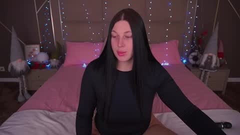 pixiehott online show from January 6, 2026, 8:56 pm