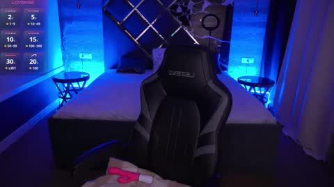 pixiepeachh online show from October 24, 2025, 8:38 pm