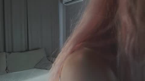 Snapshot of pixiesdoll_ chatting on July 16, 2026, 6:03 pm Mila online show from July 16, 2026, 6:03 pm