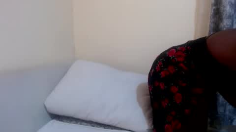 Snapshot of pixietease1 chatting on September 27, 2025, 8:47 pm pixietease1 online show from September 27, 2025, 8:47 pm