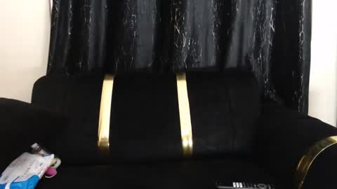 Snapshot of pixietease1 chatting on February 1, 2026, 12:48 pm pixietease1 online show from February 1, 2026, 12:48 pm