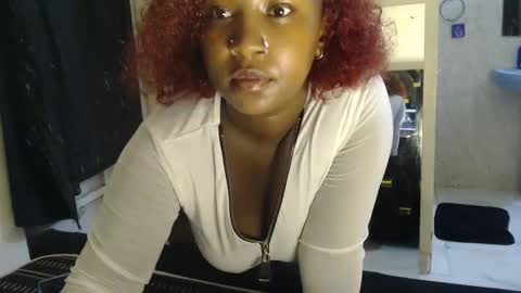 Snapshot of pixietease1 chatting on February 9, 2026, 7:07 pm pixietease1 online show from February 9, 2026, 7:07 pm