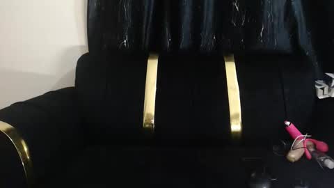 Snapshot of pixietease1 chatting on February 25, 2026, 7:01 pm pixietease1 online show from February 25, 2026, 7:01 pm