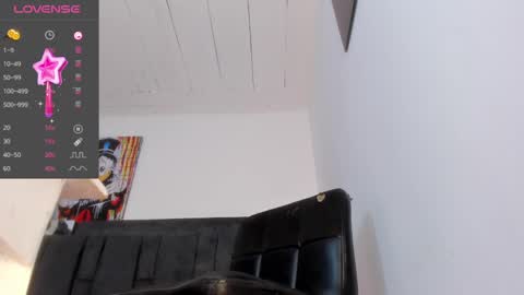 Snapshot of pixy_xxxgirl chatting on February 17, 2025, 4:53 am charlie online show from February 17, 2025, 4:53 am