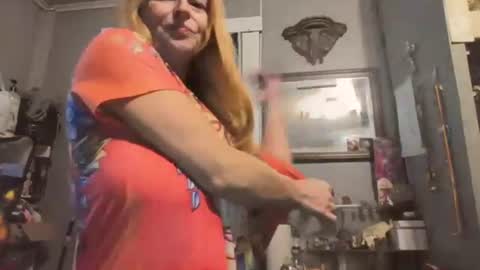 Snapshot of pizzedwife chatting on July 14, 2026, 6:35 pm pizzedwife online show from July 14, 2026, 6:35 pm
