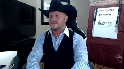 Snapshot of player2pawns chatting on January 24, 2025, 4:05 am Player online show from January 24, 2025, 4:05 am