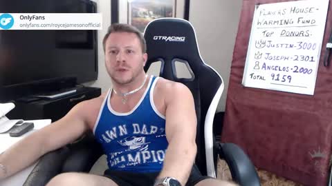 Snapshot of player2pawns chatting on February 23, 2025, 9:00 am Player online show from February 23, 2025, 9:00 am