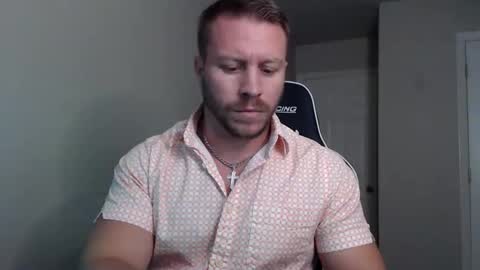 Snapshot of player2pawns chatting on October 20, 2025, 12:00 am Player online show from October 20, 2025, 12:00 am