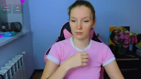 Snapshot of playful_mary chatting on July 12, 2026, 9:06 pm Masha online show from July 12, 2026, 9:06 pm