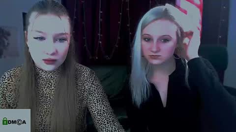 Snapshot of playful_sophie chatting on January 10, 2025, 10:28 am Sophie online show from January 10, 2025, 10:28 am