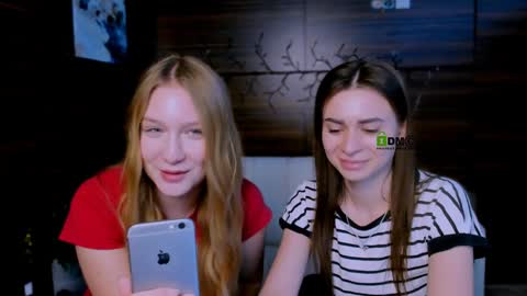 Snapshot of playful_sophie chatting on January 25, 2025, 1:52 pm Sophie online show from January 25, 2025, 1:52 pm