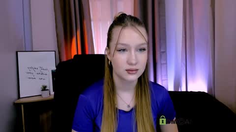Snapshot of playful_sophie chatting on January 30, 2025, 10:40 am Sophie online show from January 30, 2025, 10:40 am