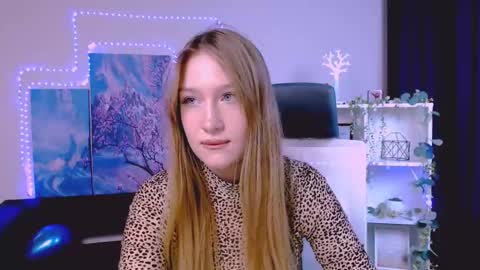 Snapshot of playful_sophie chatting on February 21, 2025, 12:38 am Sophie online show from February 21, 2025, 12:38 am