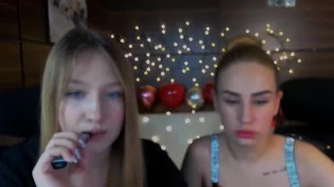 Snapshot of playful_sophie chatting on March 3, 2025, 9:59 pm Sophie online show from March 3, 2025, 9:59 pm