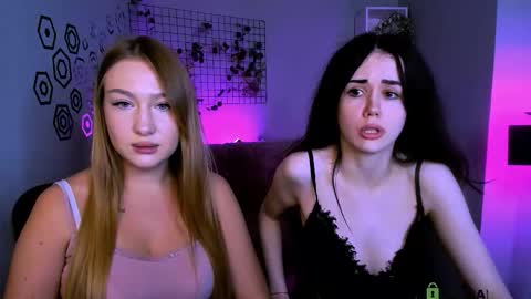 Snapshot of playful_sophie chatting on October 14, 2025, 7:25 pm Sophie online show from October 14, 2025, 7:25 pm