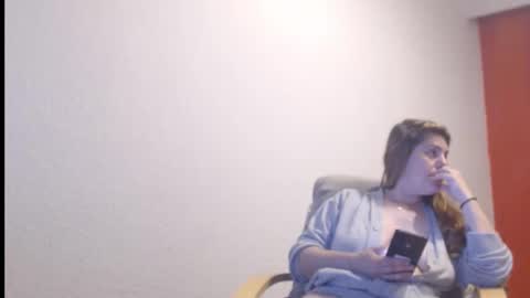 PlayfulSamira online show from April 18, 2026, 6:01 pm