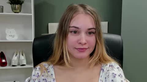 Snapshot of playgirl_valeria chatting on September 24, 2025, 8:56 pm Valeria online show from September 24, 2025, 8:56 pm