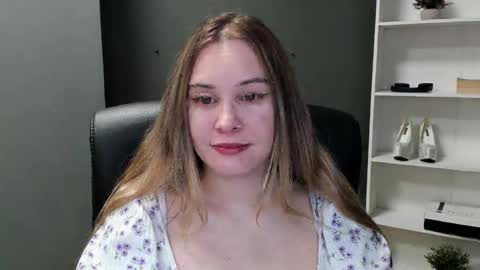 Valeria online show from March 18, 2026, 9:51 pm