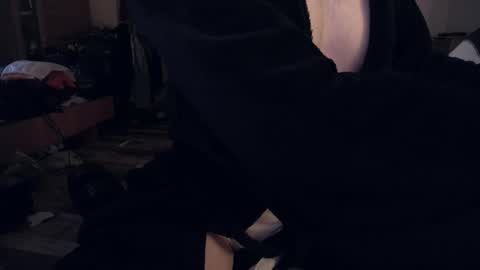 Snapshot of plboy23 chatting on March 3, 2026, 6:47 pm Hello ask me . Im glad to see you here in my room. Welcome PVT is open online show from March 3, 2026, 6:47 pm