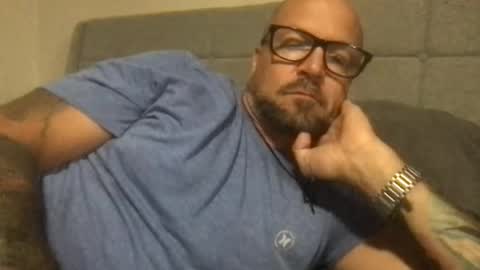 Snapshot of pleasesitonmycock chatting on August 2, 2026, 4:05 pm PleaseSitOnMyCock online show from August 2, 2026, 4:05 pm
