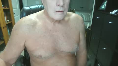 Snapshot of pleeeezeher chatting on January 12, 2026, 8:03 pm pleeeezeher online show from January 12, 2026, 8:03 pm