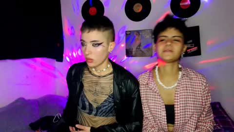 Snapshot of plutonblue369 chatting on December 6, 2024, 1:18 am online show from December 6, 2024, 1:18 am