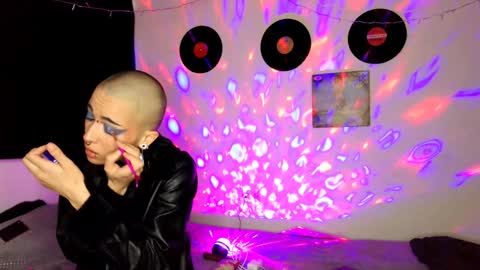 Snapshot of plutonblue369 chatting on December 18, 2024, 10:02 pm online show from December 18, 2024, 10:02 pm