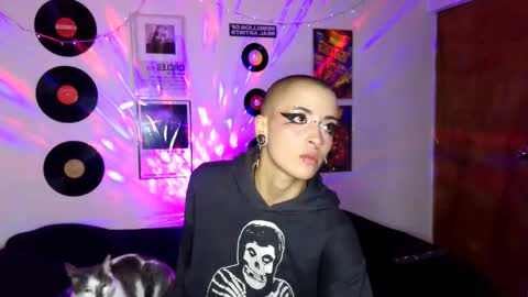 Snapshot of plutonblue369 chatting on March 5, 2025, 11:05 pm online show from March 5, 2025, 11:05 pm