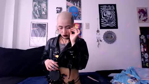    online show from October 16, 2025, 9:49 pm