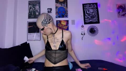    online show from November 27, 2025, 2:13 am