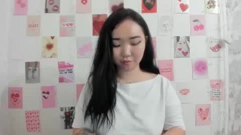 Snapshot of pocahontas654 chatting on February 19, 2025, 1:17 pm Erica online show from February 19, 2025, 1:17 pm