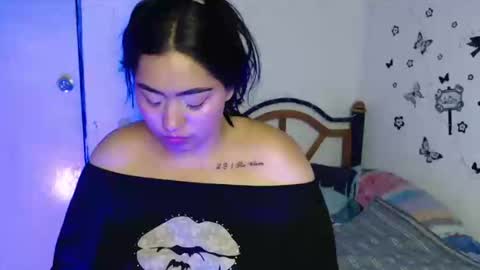 Lily online show from March 11, 2025, 4:21 am