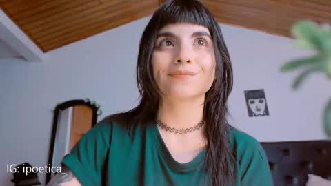 IG ipoetica  online show from December 18, 2024, 8:36 pm