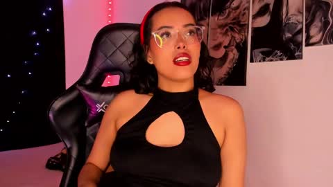 Snapshot of poison_willow chatting on December 16, 2024, 8:48 pm Willow Hours 12pm to 630pm Colombian time FRIDAY AND SUNDAY FREE DAYS online show from December 16, 2024, 8:48 pm