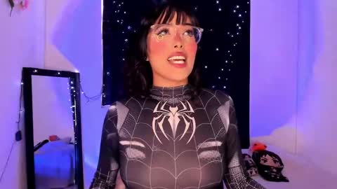 Snapshot of poison_willow chatting on January 12, 2025, 5:11 pm Willow Hours 12pm to 630pm Colombian time FRIDAY AND SUNDAY FREE DAYS online show from January 12, 2025, 5:11 pm