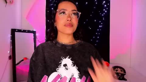 Snapshot of poison_willow chatting on January 16, 2025, 5:23 pm Willow Hours 12pm to 630pm Colombian time FRIDAY AND SUNDAY FREE DAYS online show from January 16, 2025, 5:23 pm