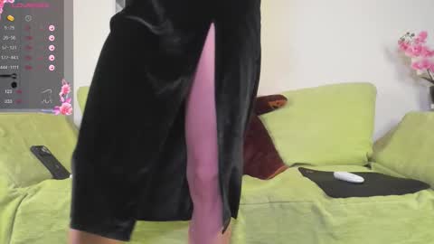 Holy Blonde online show from February 10, 2026, 10:19 am