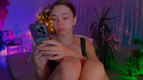 Snapshot of poli__ chatting on September 21, 2025, 9:44 am Martha online show from September 21, 2025, 9:44 am