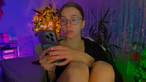 Snapshot of poli__ chatting on November 2, 2025, 2:30 pm Martha online show from November 2, 2025, 2:30 pm