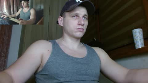 Snapshot of poliglotjoe2 chatting on March 20, 2026, 12:04 am Poliglotjoe2 online show from March 20, 2026, 12:04 am