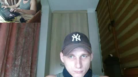 Snapshot of poliglotjoe2 chatting on March 21, 2026, 12:15 am Poliglotjoe2 online show from March 21, 2026, 12:15 am