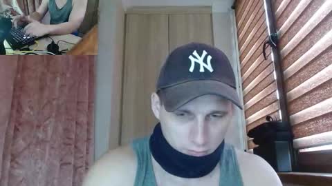 Snapshot of poliglotjoe2 chatting on March 21, 2026, 8:19 am Poliglotjoe2 online show from March 21, 2026, 8:19 am