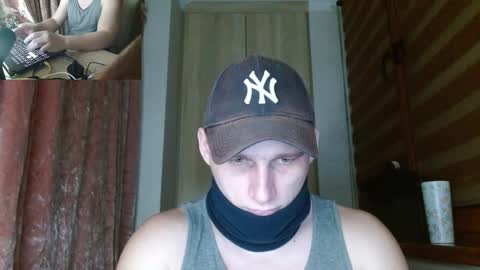 Snapshot of poliglotjoe2 chatting on March 22, 2026, 2:15 am Poliglotjoe2 online show from March 22, 2026, 2:15 am