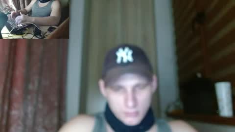 Snapshot of poliglotjoe2 chatting on March 22, 2026, 9:40 pm Poliglotjoe2 online show from March 22, 2026, 9:40 pm